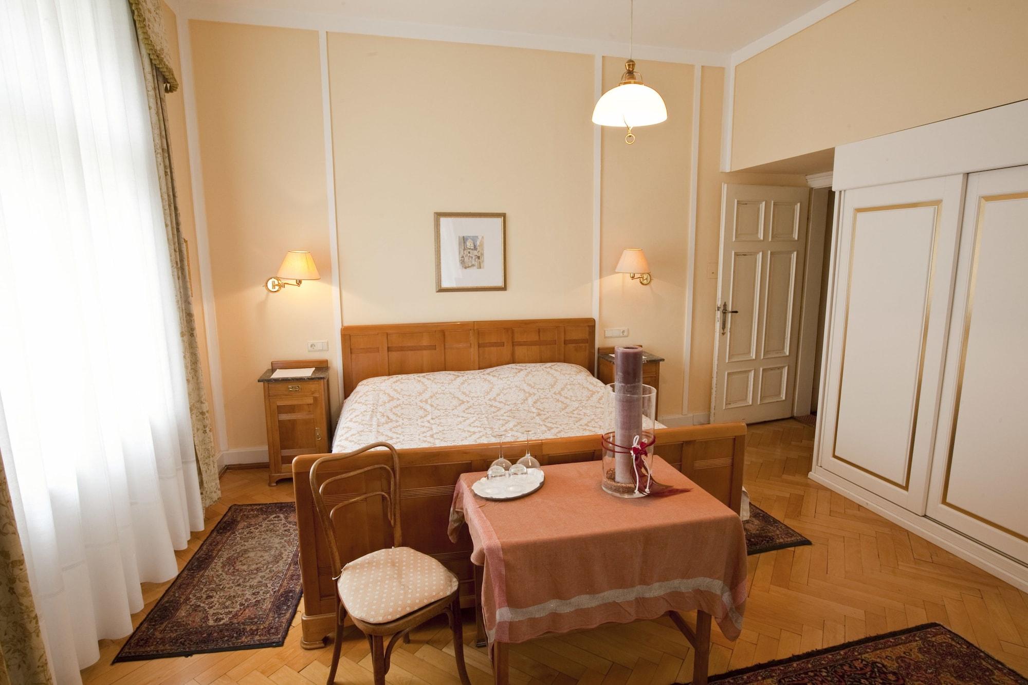 Hotel Villa Westend Merano Exterior photo